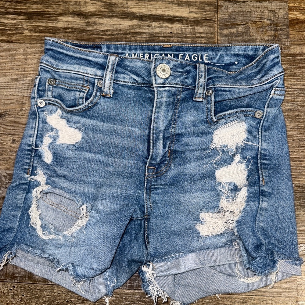 American Eagle Hi-Rise Shortie Distressed Denim Shorts Size 0 Medium Wash